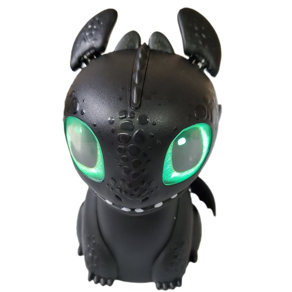 Toothless Baby Dragon - How to Train Your Dragon Night Fury Hatchimal - Picture 1 of 4